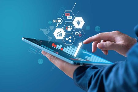 Peran Teknologi Dalam Meningkatkan Efisiensi & Produktivitas