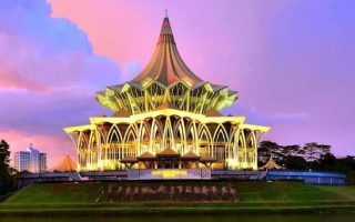 Wisata Kuching Menawarkan Perjalanan Santai
